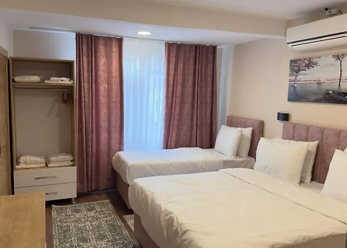 Albatros Backyard Apart Otel